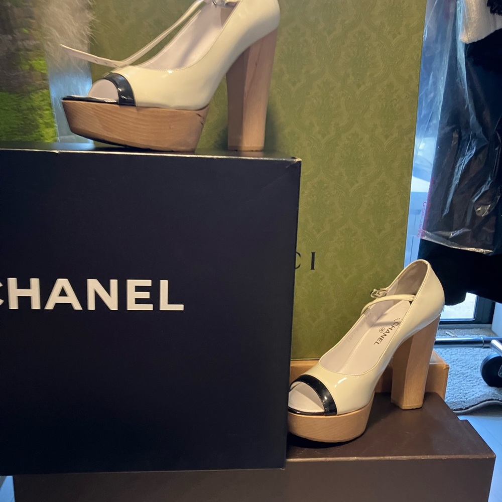 Chanel worn once broken ankle .38 Unique and magnificent. now $300 now $200